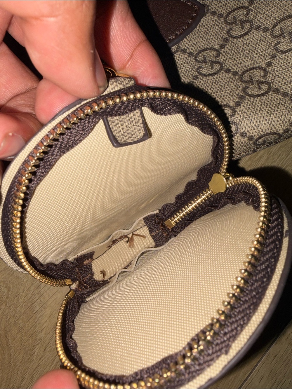 Beige/Green/Red Mini Tote with Coin Pouch - Picture 6 of 10